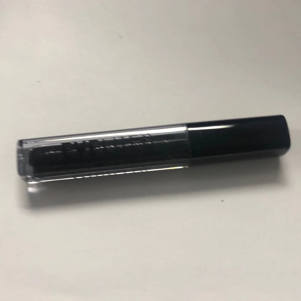 Eyelites metallic eyeshadow in Granite